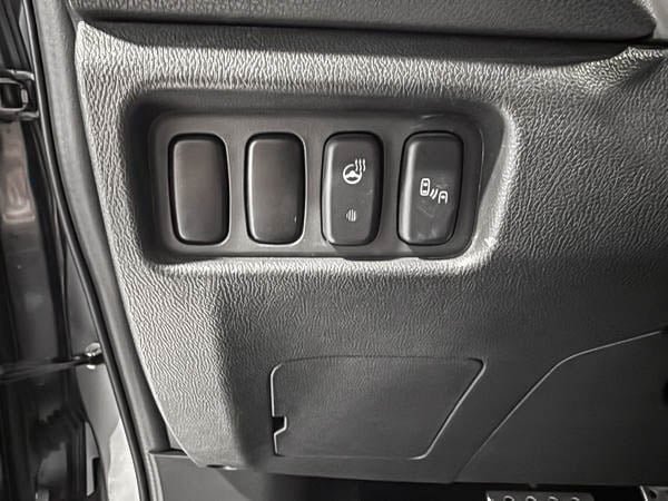 Mitsubishi RVR SE 2020-14