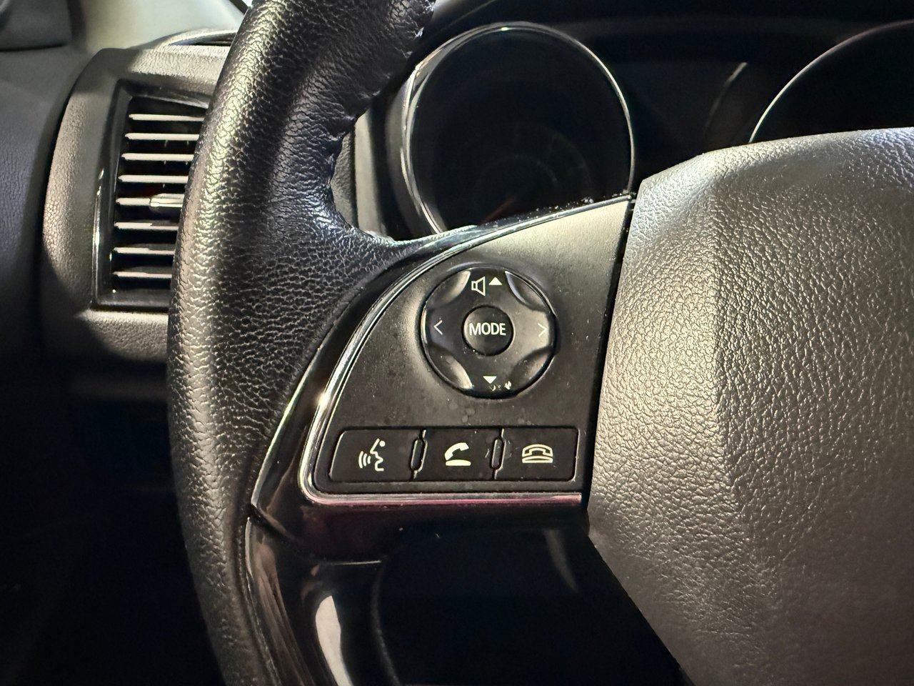 2024 Mitsubishi RVR SE-14