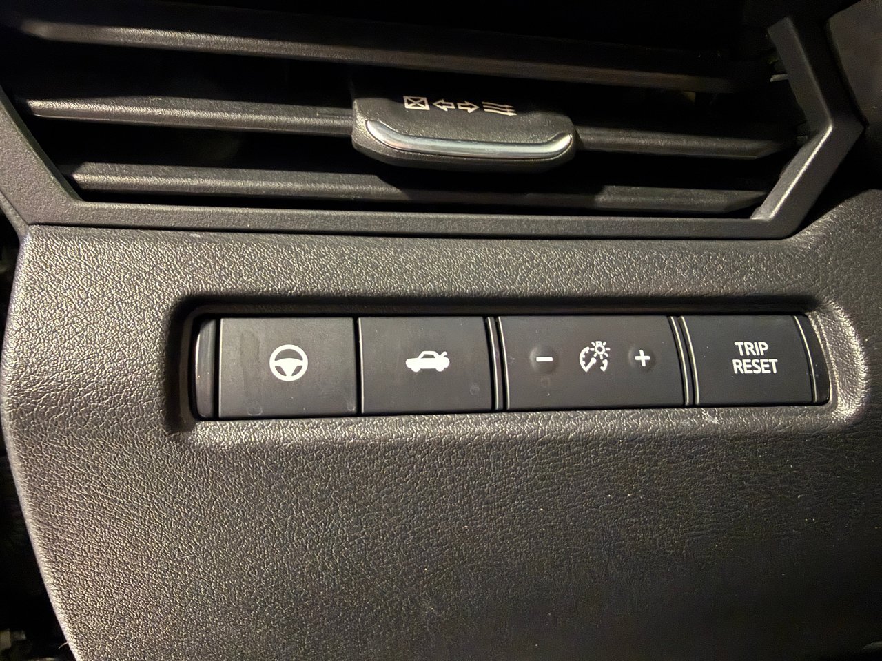 Nissan Altima SV 2019-13