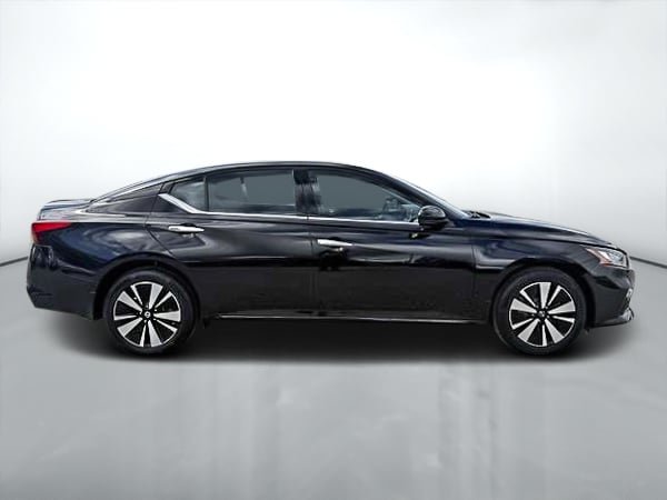 2019 Nissan Altima SV AWD-1