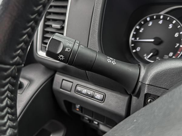 Nissan Frontier SV 2023-15