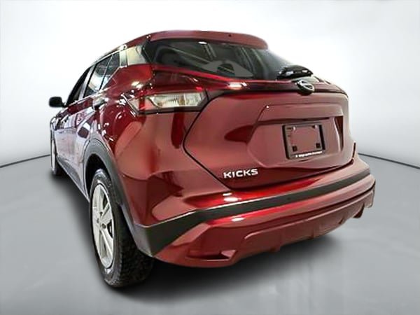 2025 Nissan Kicks Play S-4