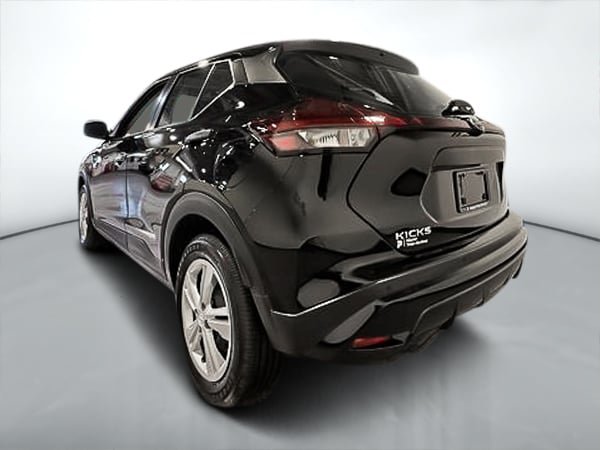 2025 Nissan Kicks Play S-4
