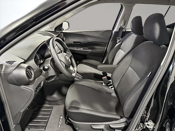 2025 Nissan Kicks Play S-12