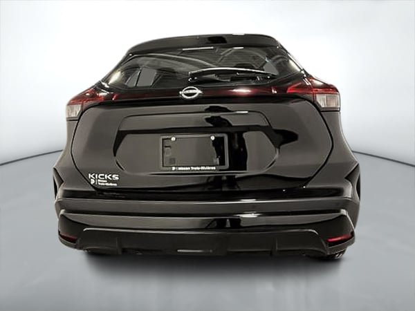 2025 Nissan Kicks Play S-3