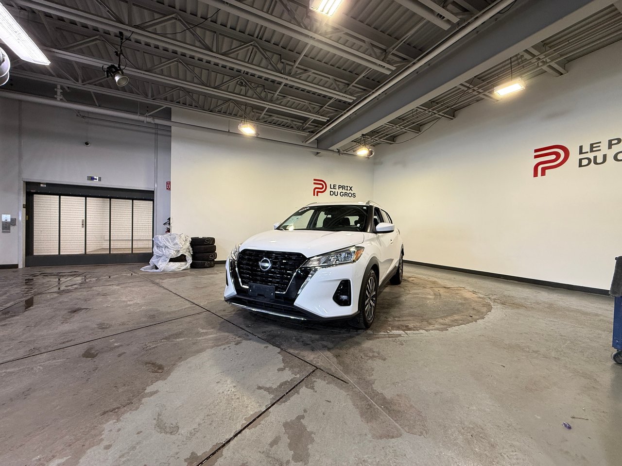 2025 Nissan Kicks Play SV-6