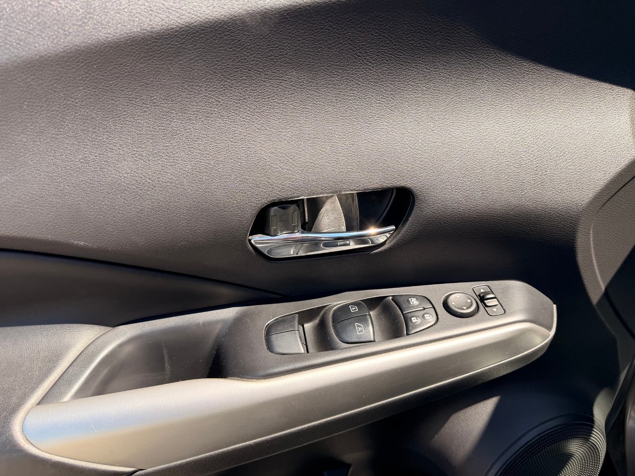 2018 Nissan Kicks SR-11