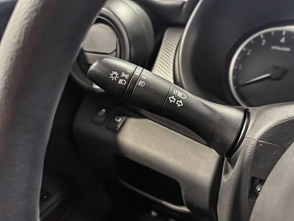 Nissan Kicks S 2018-16