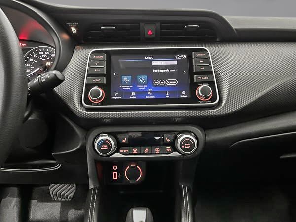 Nissan Kicks SV 2020-16