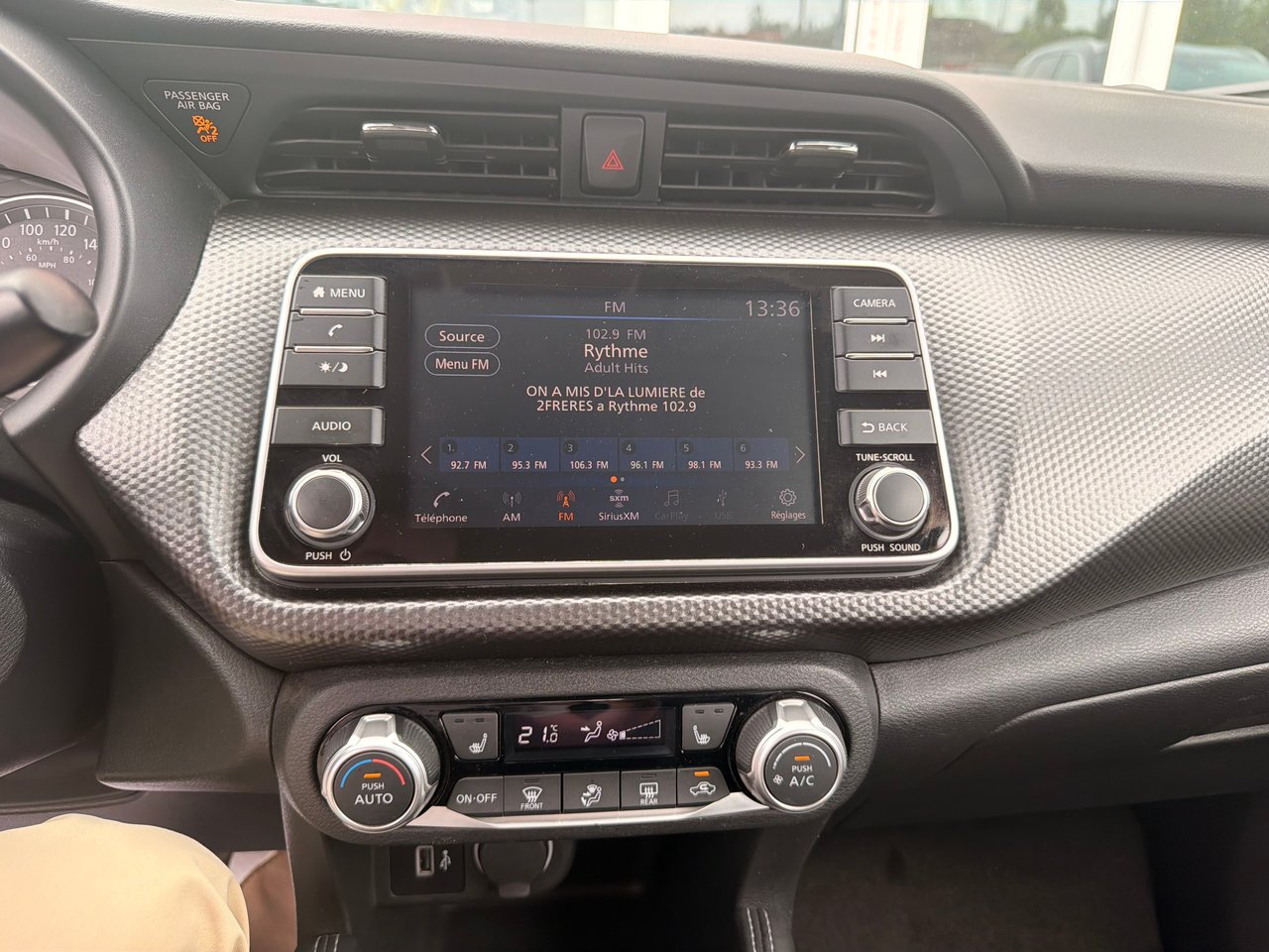 Nissan Kicks SV 2020-20