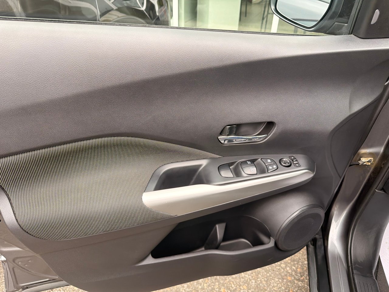 Nissan Kicks SV 2020-10