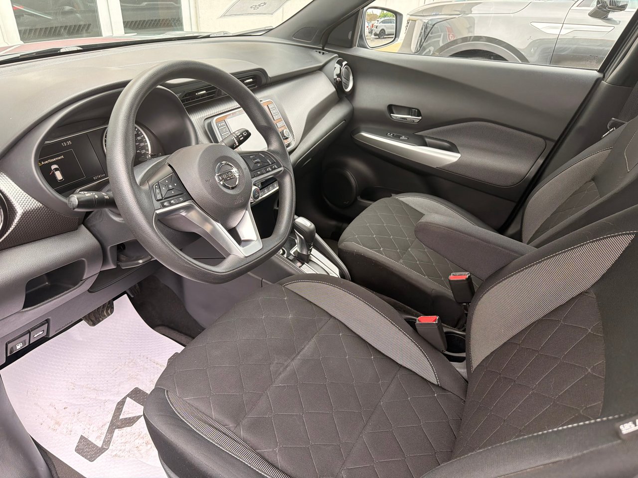 Nissan Kicks SV 2020-15