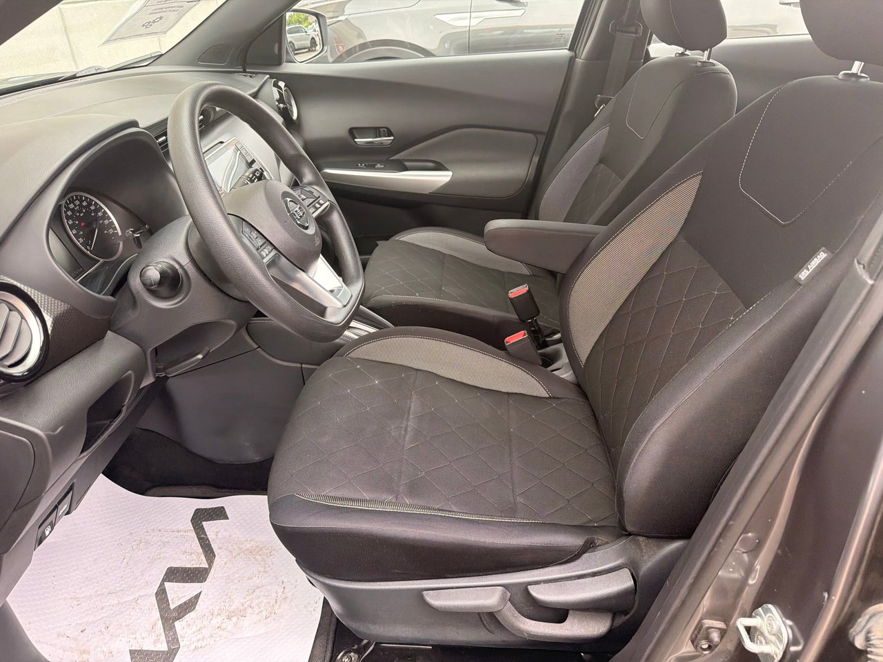 Nissan Kicks SV 2020-12