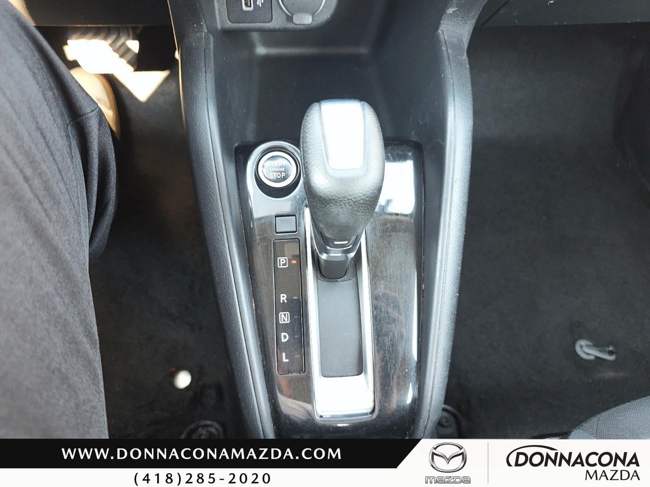 Nissan Kicks SV 2020-16