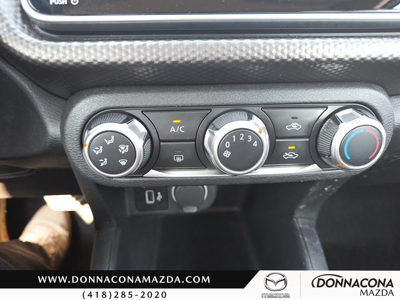 Nissan Kicks SV 2020-15