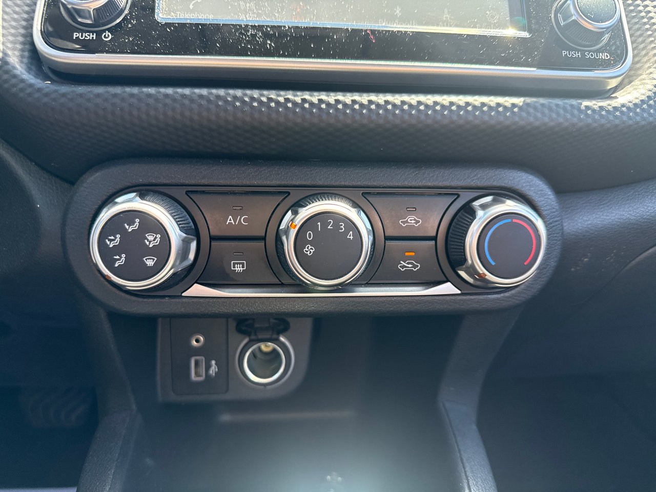 2021 Nissan Kicks S-14