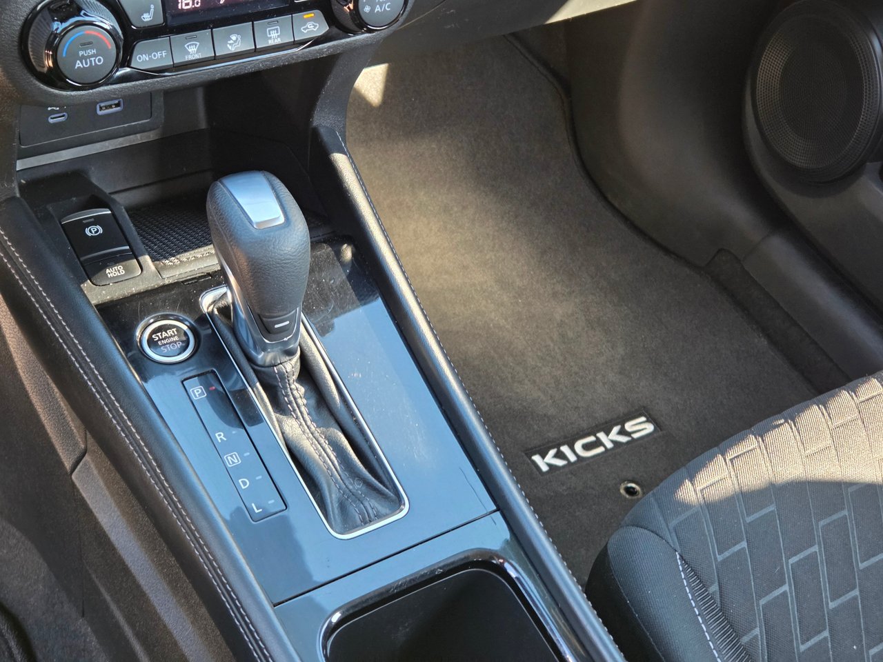 2021 Nissan Kicks SV-14