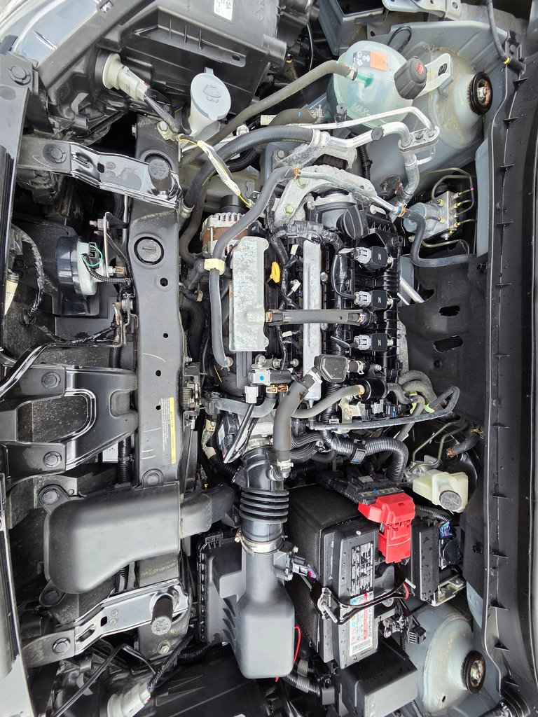 2021 Nissan Kicks S-8