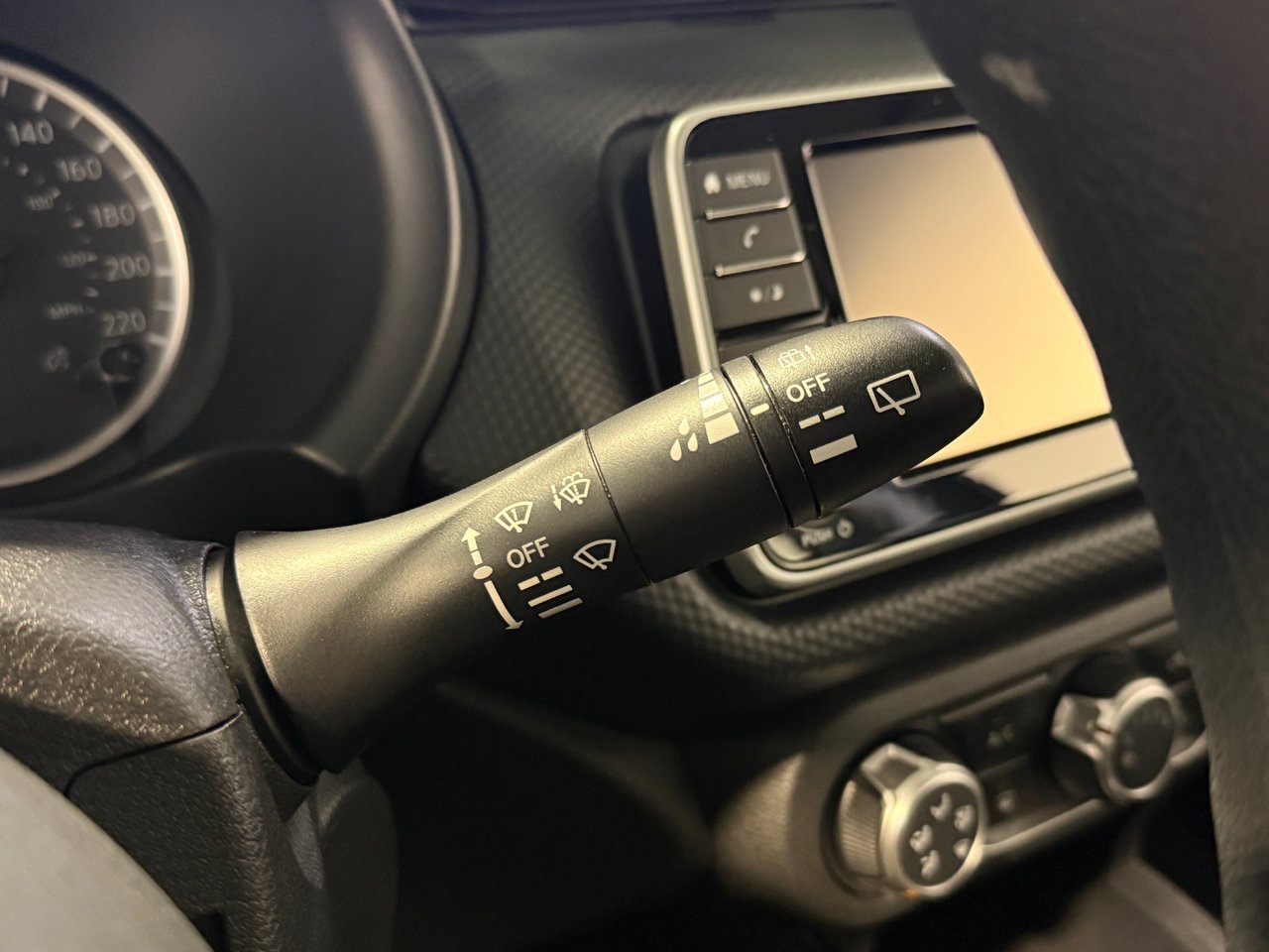Nissan Kicks S 2021-18