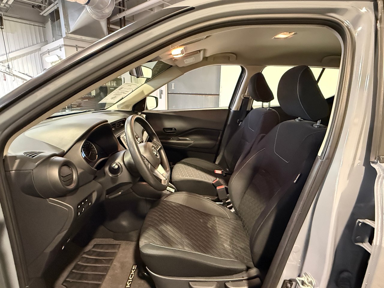 Nissan Kicks S 2021-13
