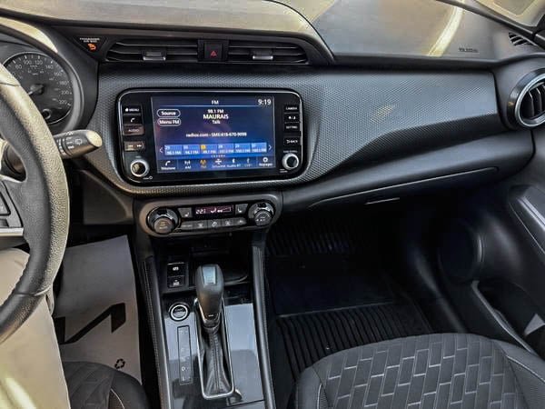 2022 Nissan Kicks SV-20