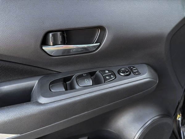 2022 Nissan Kicks SV-10