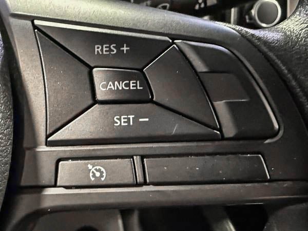 Nissan Kicks S 2023-15