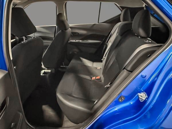 Nissan Kicks S 2023-23