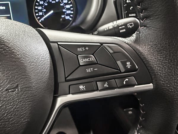 Nissan Kicks SR 2023-15