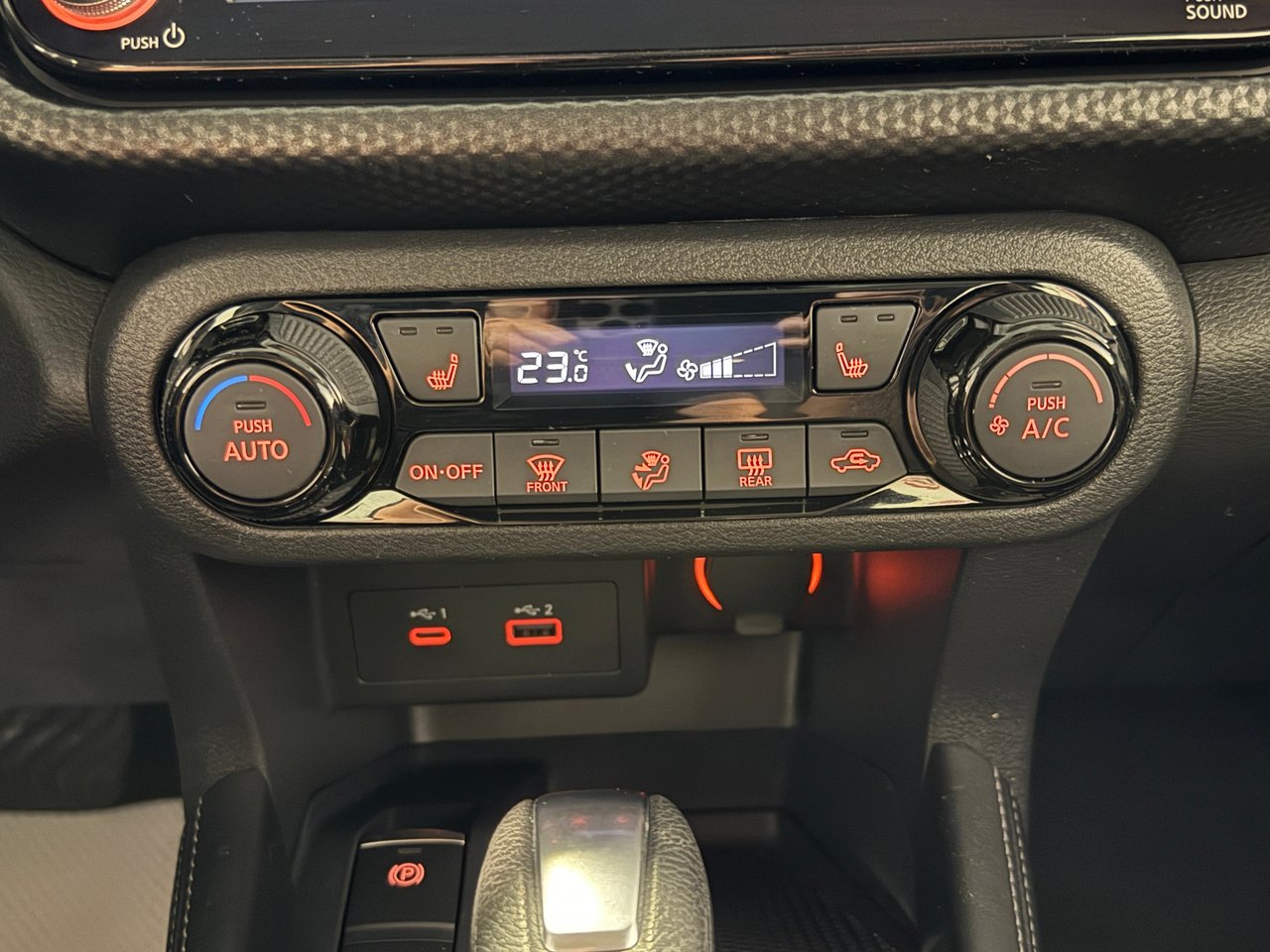 Nissan Kicks SV 2023-22
