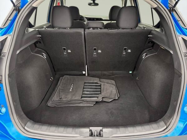 Nissan Kicks SV 2023-26