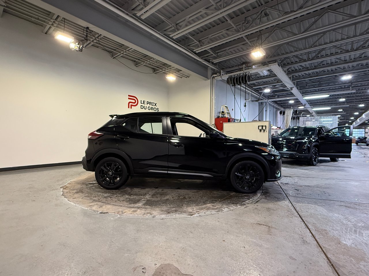2024 Nissan Kicks SR-1
