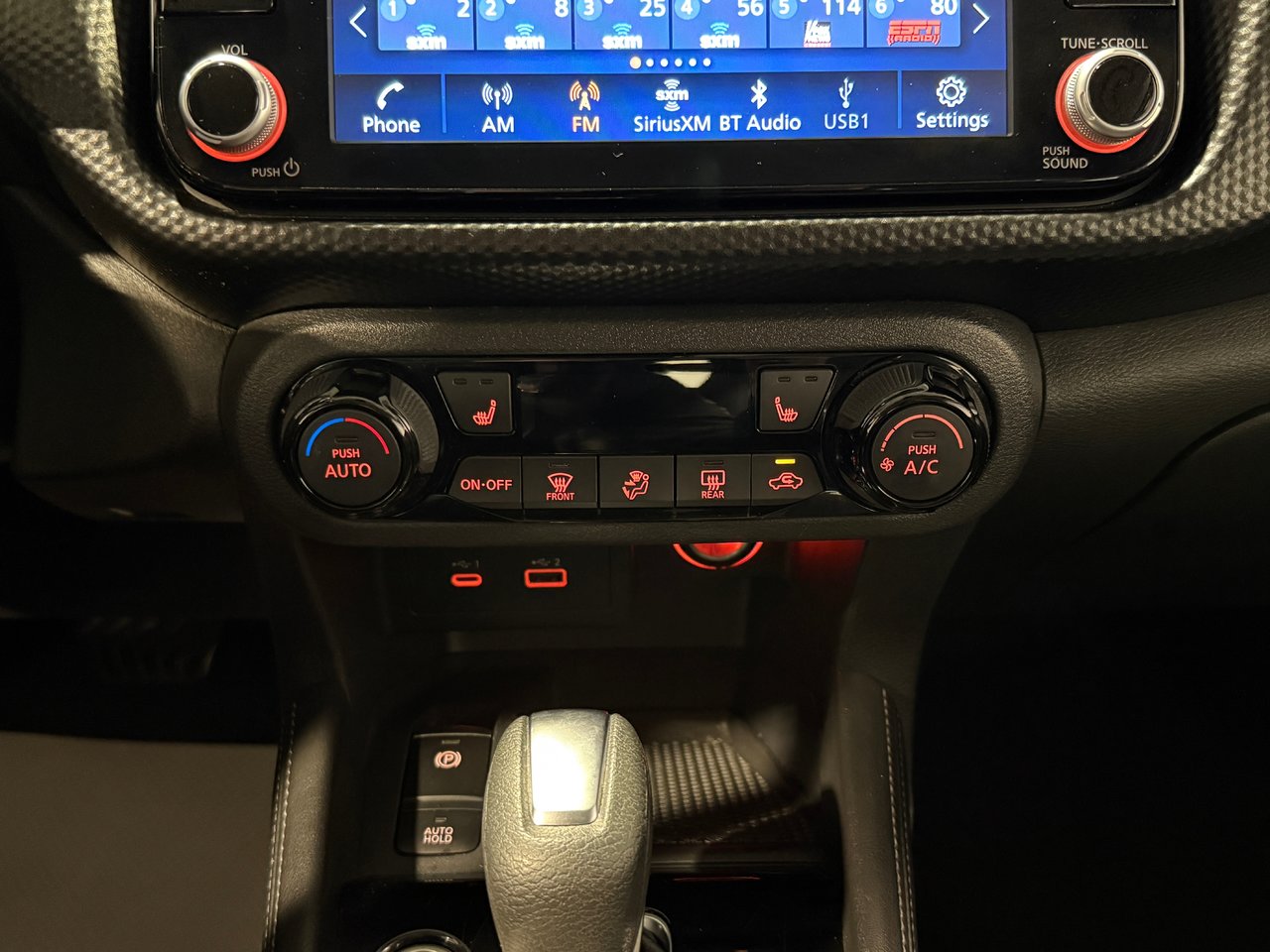 Nissan Kicks SV 2024-22