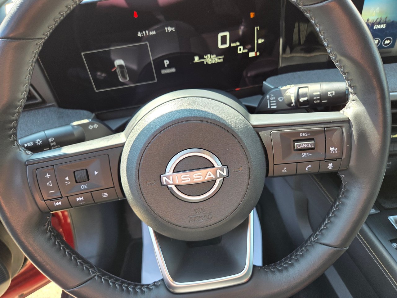 Nissan Kicks SV PRIVILEGE 2025-11