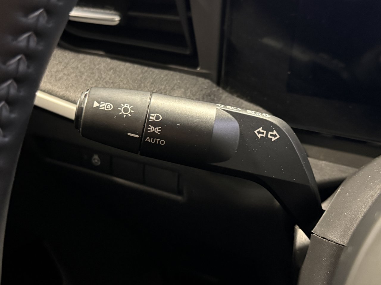 2025 Nissan Kicks SV-15
