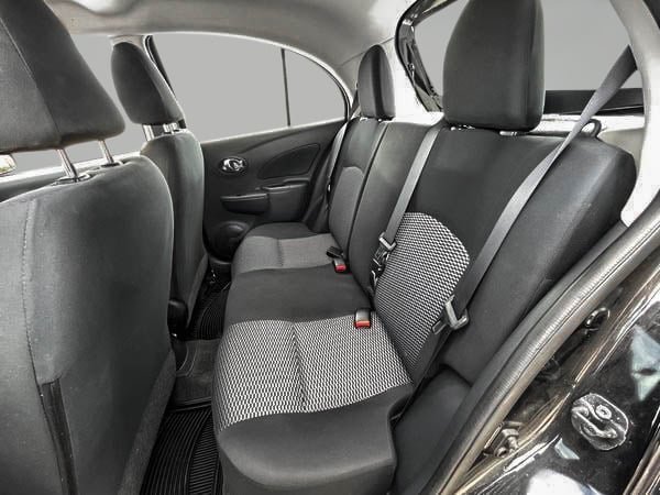 2015 Nissan Micra SV-19
