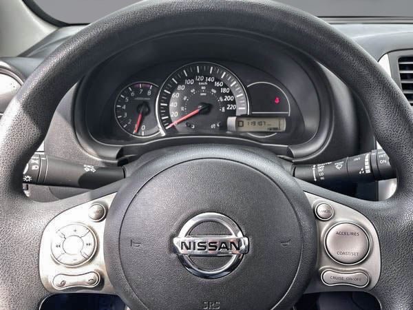 2015 Nissan Micra SV-18