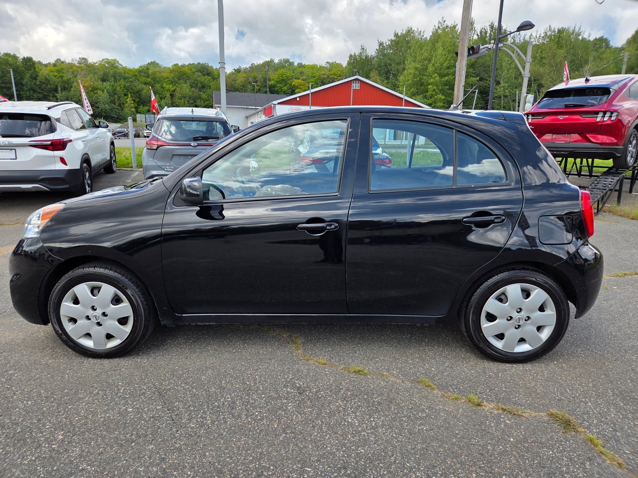 Nissan Micra SV 2019-5