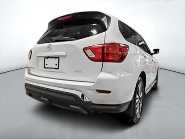 2018 Nissan Pathfinder S-2