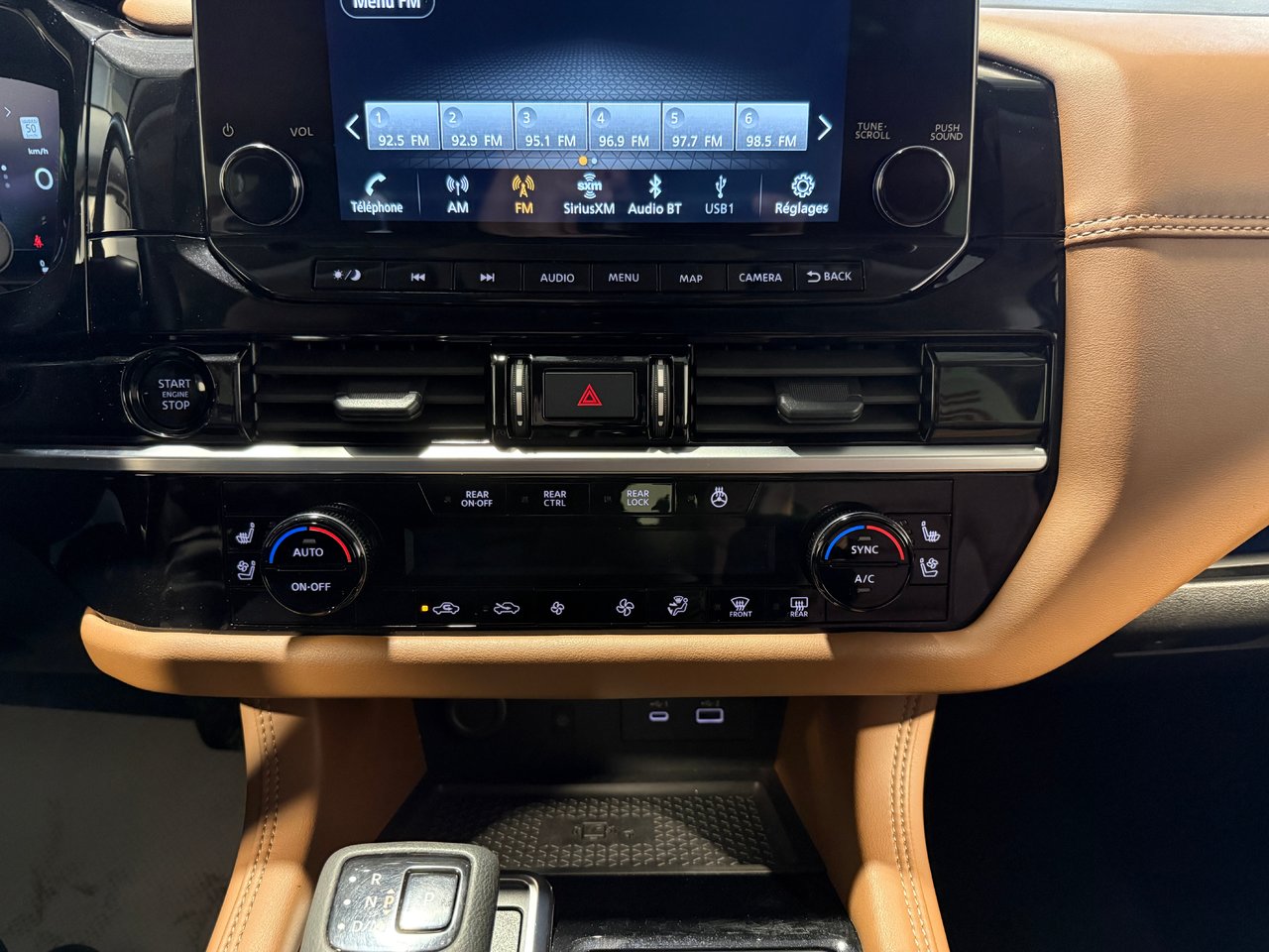 2025 Nissan Pathfinder Platinum-24