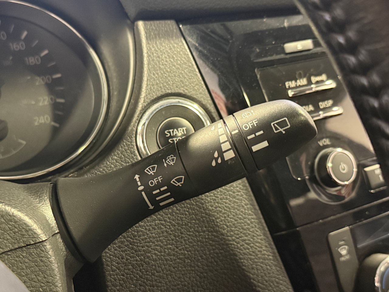 Nissan Qashqai SV 2017-19