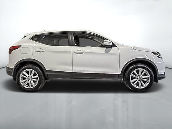2018 Nissan Qashqai S-1