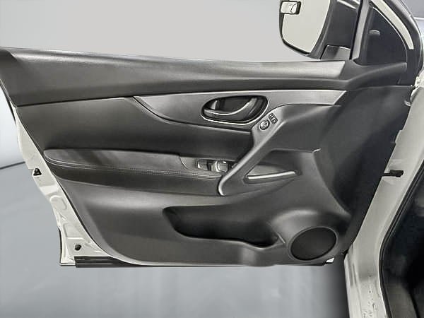 2018 Nissan Qashqai S-10