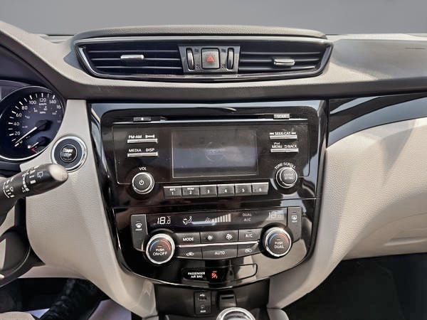 2018 Nissan Qashqai SV FWD-19