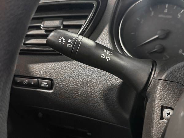 2019 Nissan Qashqai S-16