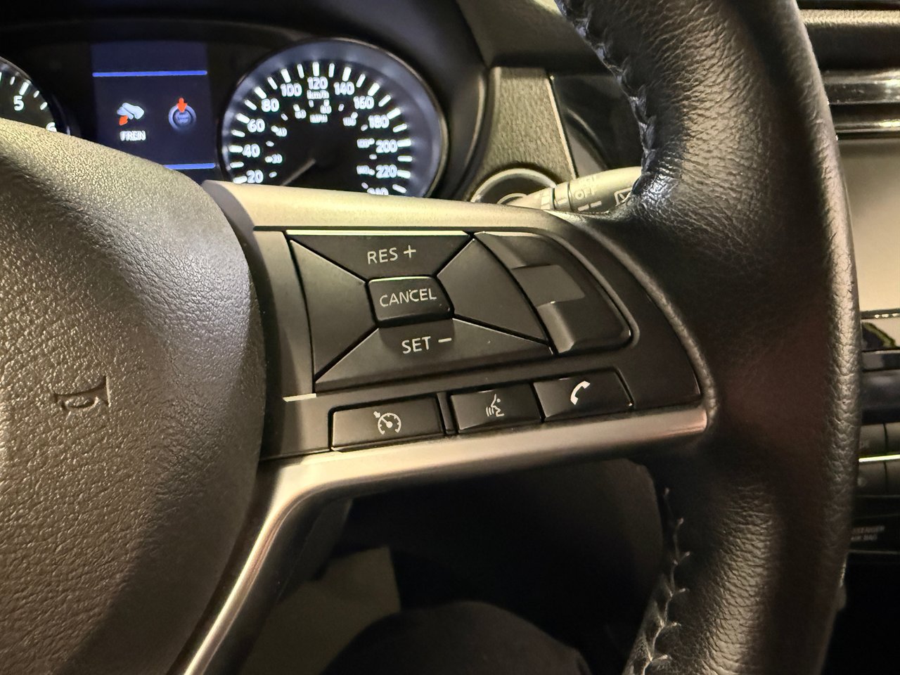 Nissan Qashqai SV 2020-17