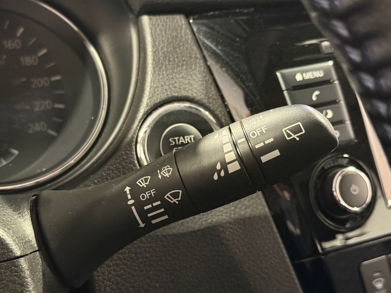 2021 Nissan Qashqai SV-19