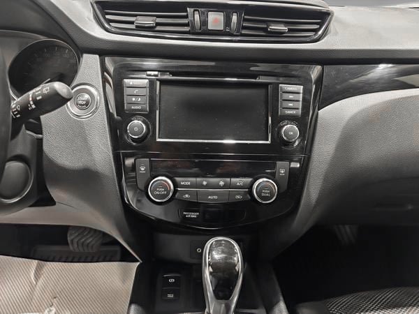 2022 Nissan Qashqai SV-11