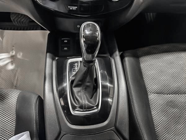 2022 Nissan Qashqai SV-12