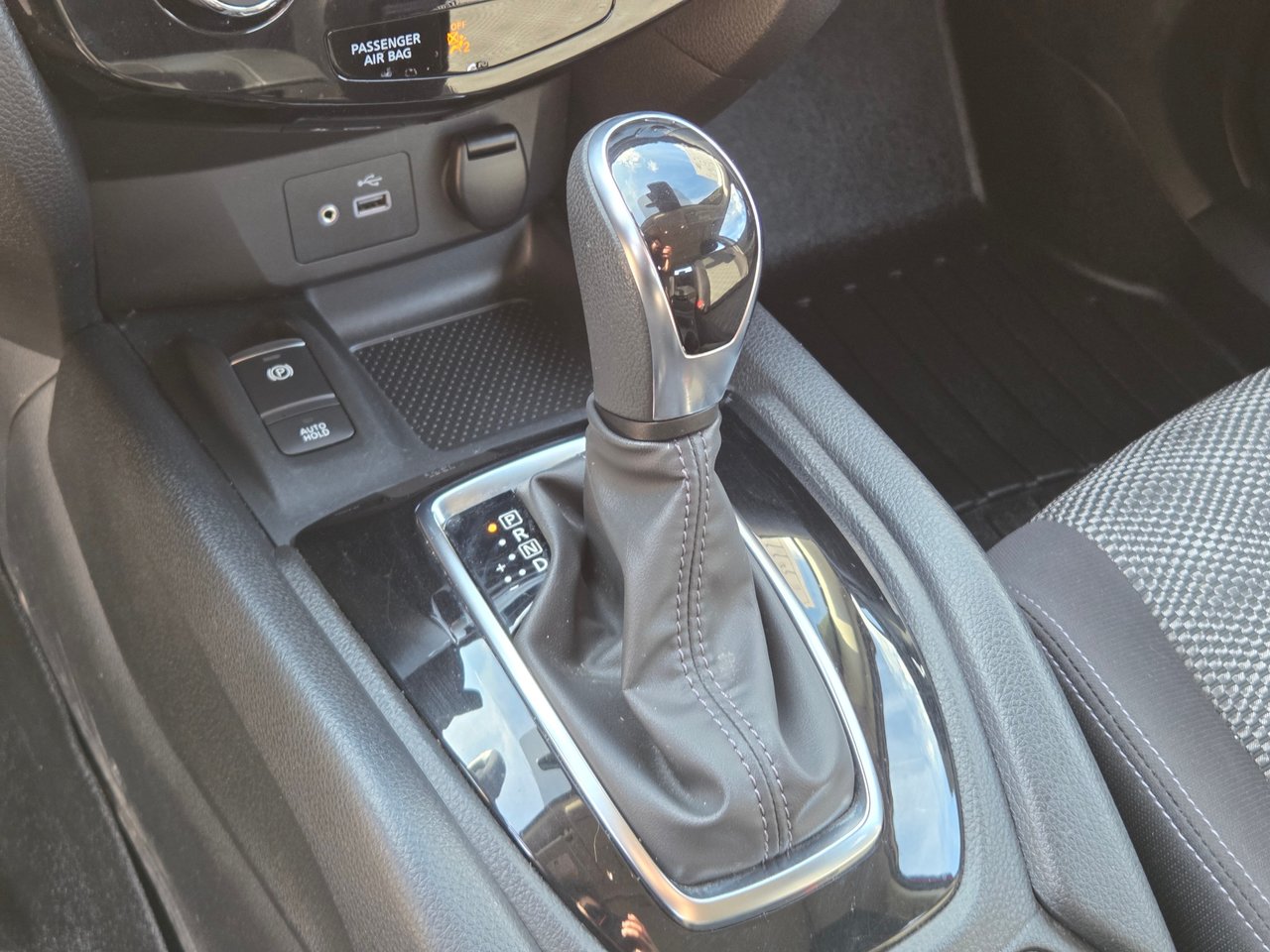 Nissan Qashqai SV 2022-15
